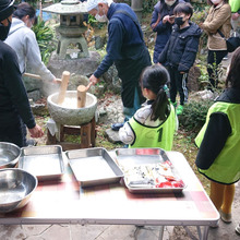 子供食堂event ゴミ拾い 餅つき 豚汁