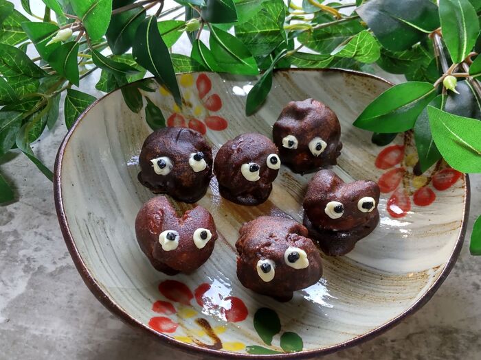 ジブリの食卓【となりのトトロ】レシピ本より♡まっくろかりんとドーナッツ 子供と試してみたよ~!