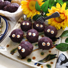 ジブリ飯をお家de作ろう♡まっくろくろすけのつぶあんおはぎとおばあちゃんちのおはぎ