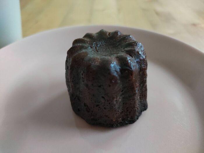 もう食べた?ローソンの最新カヌレ