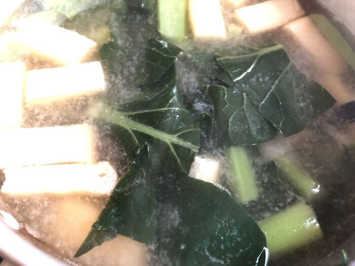 【お味噌汁を作る】