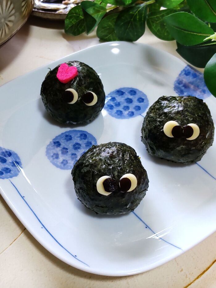 目に動きを出してみます