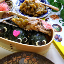 となりのトトロ【サツキがつくったおべんとう キャラ弁バージョン マックロクロスケおにぎり入り】