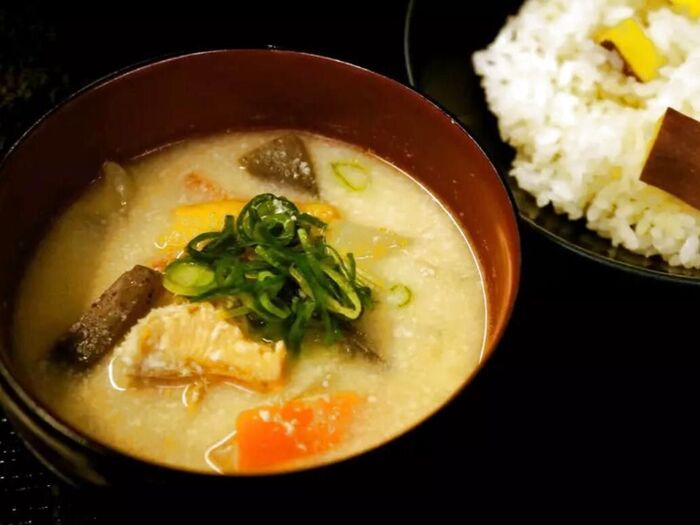 お母さんから教わった鮭の粕汁
