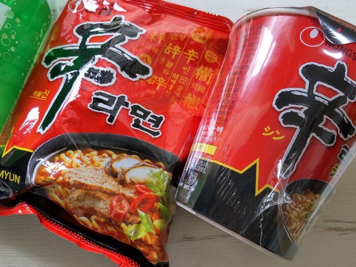 ビックリ!本場韓国の韓国麺ズラリ・・!♡韓国de話題の商品が即入荷「LEE МART」潜入レポ
