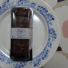 2008年からあるそうです「もち食感ロール」