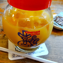 可愛い~!♡コメダ名物のダルマグラス!に入ったオレンジジュース!