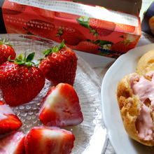 期間限定「あまおう苺のシュークリーム」♪をちょい足し食べdeさらに、美味しく♪