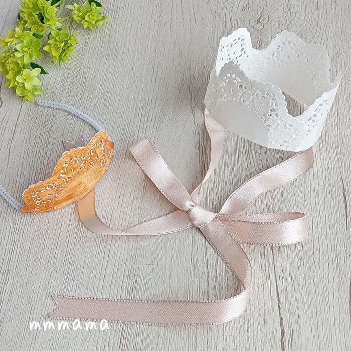 お祝い事にもピッタリなレースペーパーの王冠&ティアラ