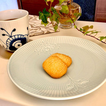 【ブルボン】このクオリティー、ただのおやつとは言わせない。なんと1枚8円?