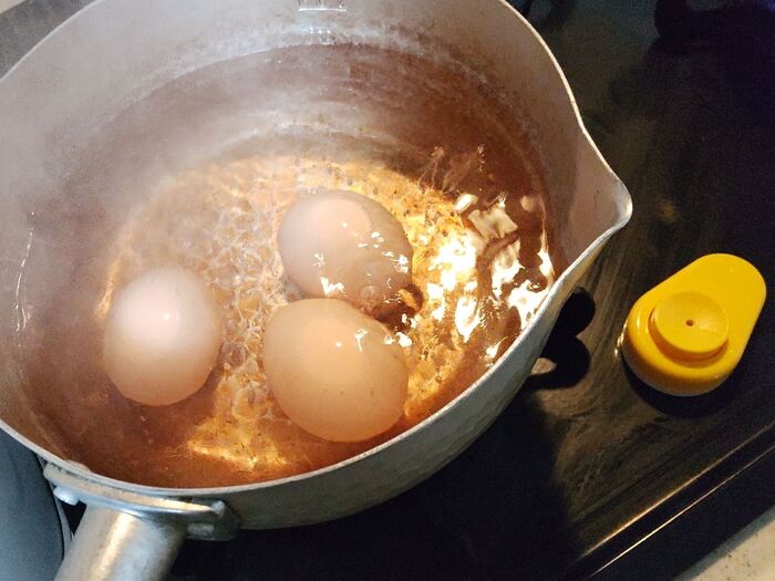 茹で卵を作ります