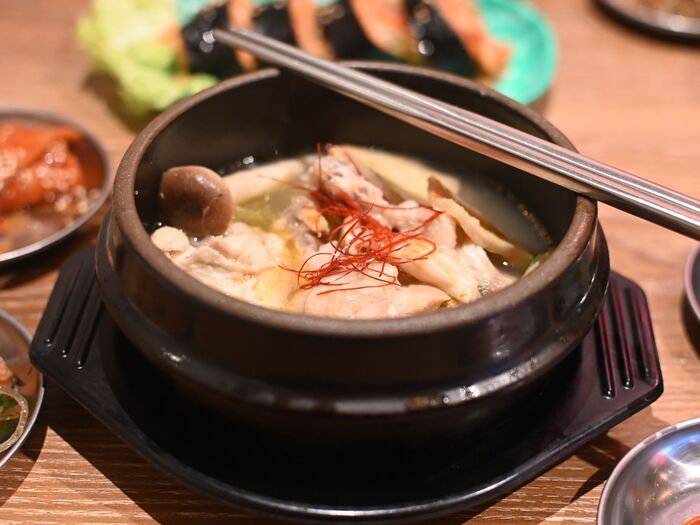 ランチは、タレ焼肉と包み野菜の専門店 焼肉くるとん 代官山店さんへ。