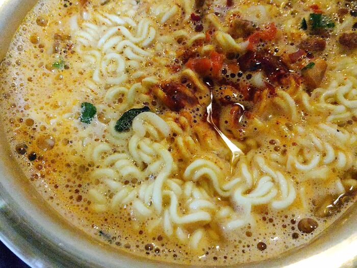 前回「LEE МART」で買った小鍋を使用して作るよ!