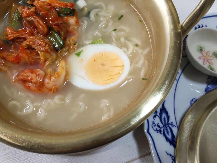 コムタンラーメンは2度美味しい~♪【100均】de発見!→本場韓国ラーメンを韓流ドラマ流に実食!