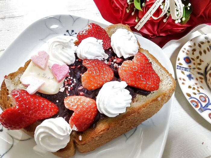 何かとは「固形のバター」!!固形のバターをそのまま使い、あんバターにする!