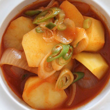 じゃが芋コチュジャンチゲ(감자고추장찌개)