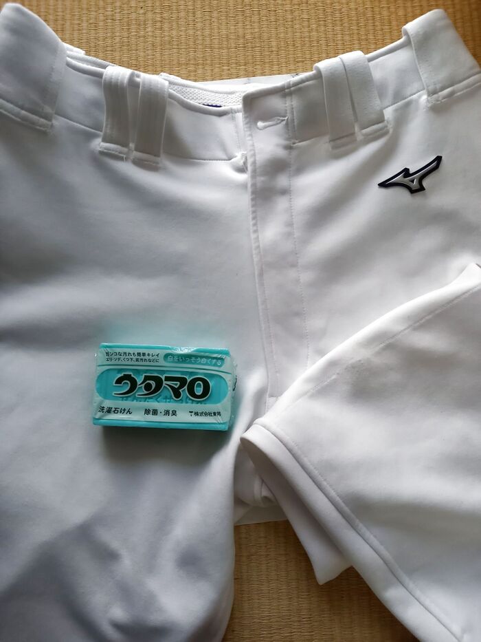 泥汚れにウタマロ石鹸♪消しゴムで消してるみたい♪もはや神~♡