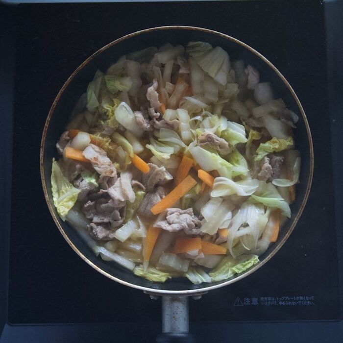 5 とろみをつけます。