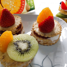 【試してみた】誰でも簡単レア―チーズケーキ風♡ビスケット(ハーベスト)de!苺のレア―チーズケーキ♪