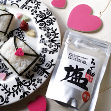 旨味と梅の味が絶妙♡人気の【ろく助塩】いつものおむすびが特別な「おむすび」に!