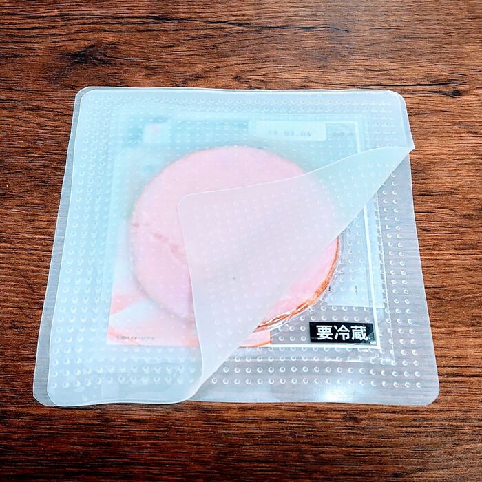 使いかけのハム&ベーコンの保存 ペタッと貼るだけ