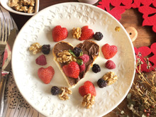 【バレンタインの朝ごはん】ハートのチョコトースト♡