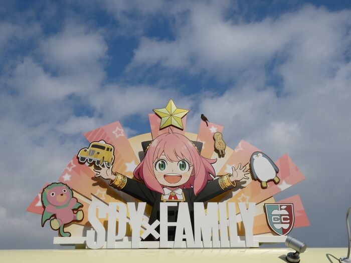 「SPY×FAMILY」のフードカートです。