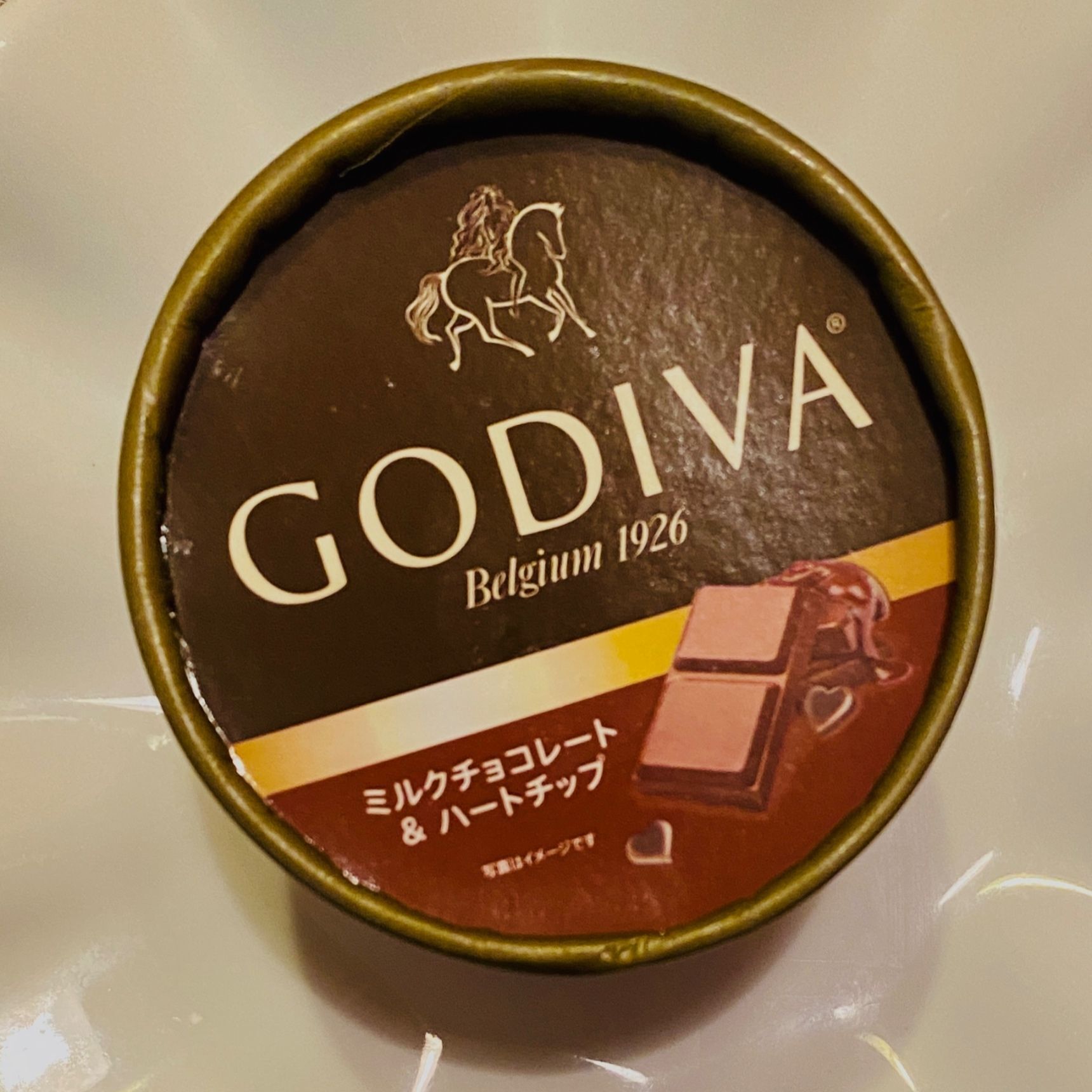 ハートチョコレートチップがアクセントになっているのはGODIVAだけ