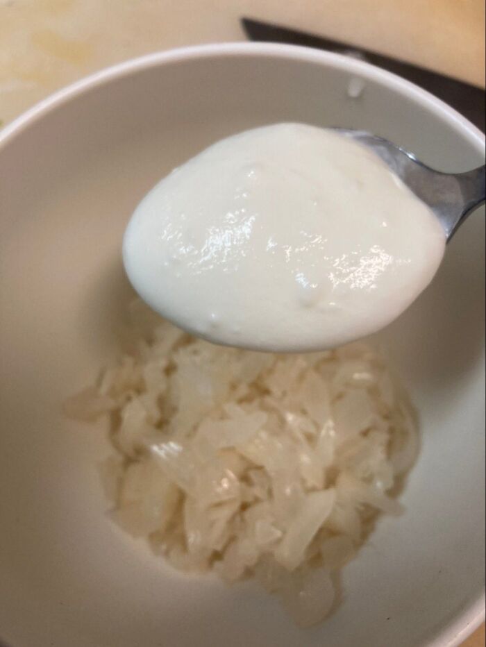 こちらも朝食の残りのブルガリアヨーグルト♪