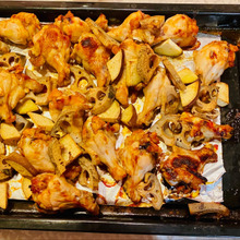 混ぜて焼くだけ!手羽元のBBQソース焼き