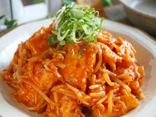 値上げに負けない!もやしと厚揚げのピリ辛ポークチャップ風♪