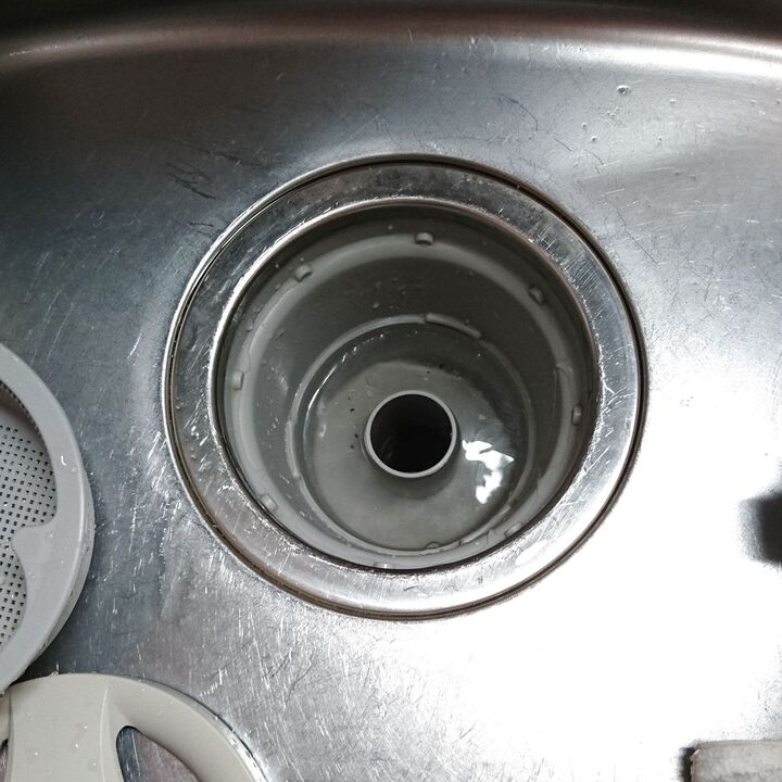 使うのはタオルとお湯だけ!排水管の突然の詰まりもこれで解消!