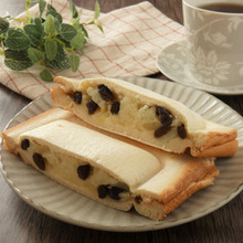 甘塩っぱさがクセになる「たっぷりじゃがいもとレーズンのホットサンド」