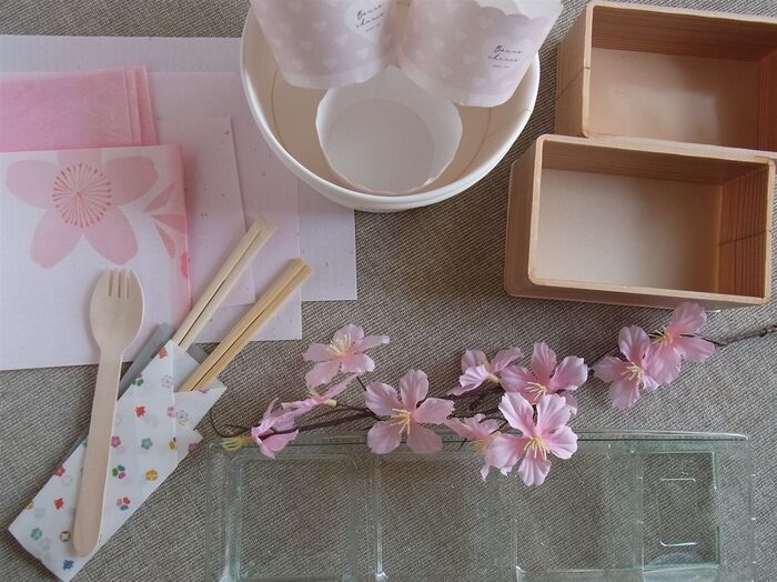 デパ地下惣菜の容器です。