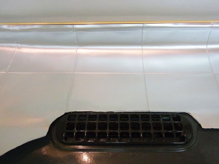 ガスコンロシートを切って合わせます