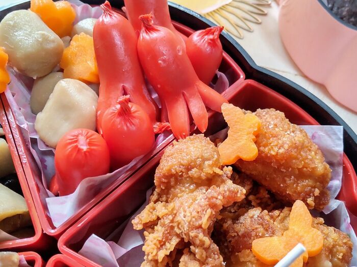 タコさんウィンナーは電子レンジで加熱します