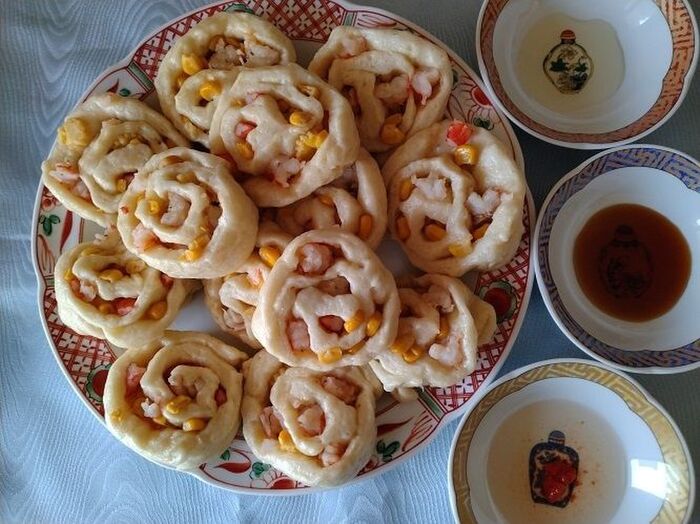 エビとコーン入り花巻