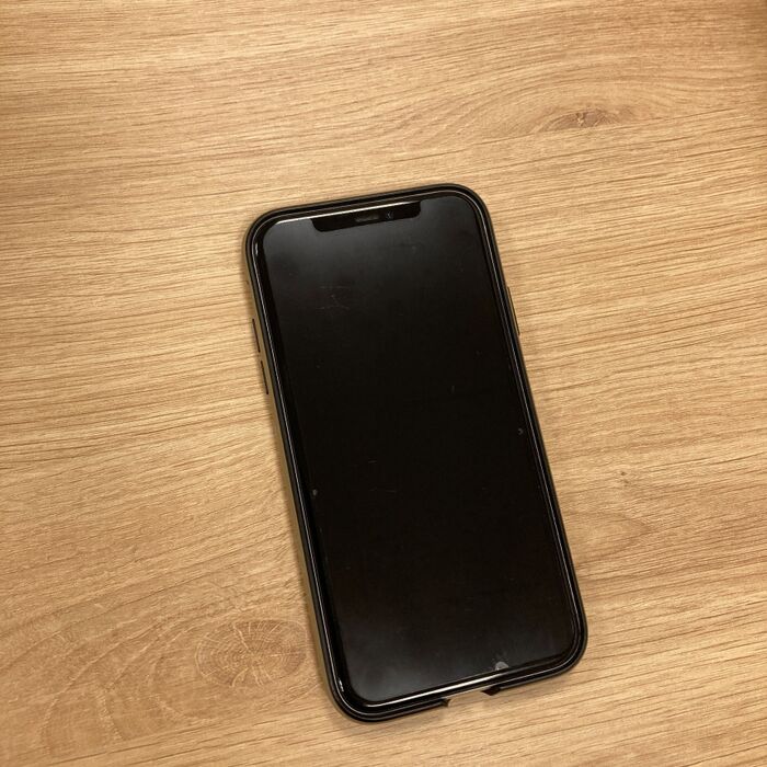 テレビ、PC、スマホなどの液晶画面