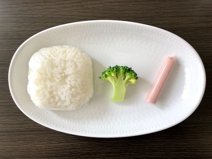 「思いつきでやってみた!」意外と可愛いかも♡ちょっと手荒な【満開おにぎり】