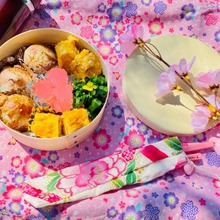 冷めても美味しい肉巻きおにぎり♪お花見弁当