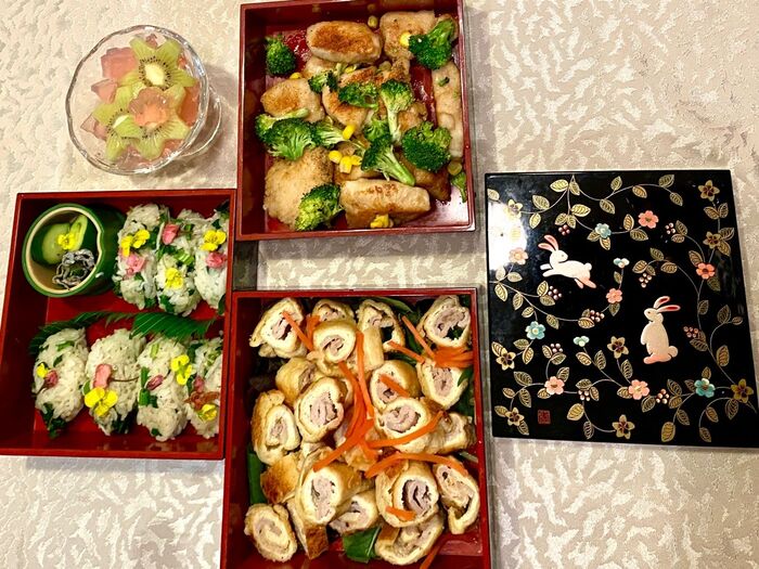 お花見にはグンと引き立つ重箱をオススメ♪