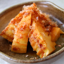 シンプルなごちそう!基本のたけのこの土佐煮