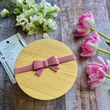 リボンが可愛いシリコンランチベルト