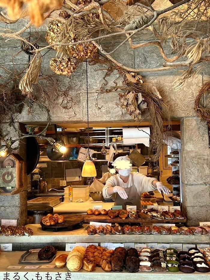 店内もパンも凄い!SNSでも大人気!福岡発AMAM DACOTAN(アマムダコタン)のパン屋さん♪