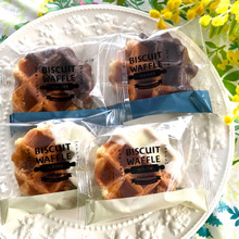 チョコがけワッフル100円しないので、気軽に楽しめますよ♪