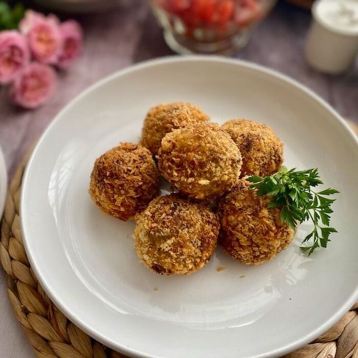 ごはんですよでコロコロ海苔ポテトコロッケ