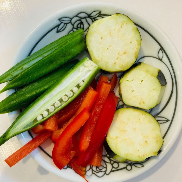 ②野菜を切ります。