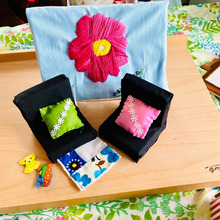 残り少ないはぎれでミニミニソファー♪土台は発泡スチロール