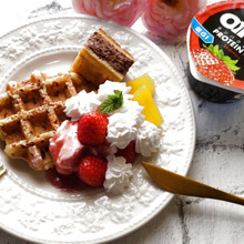 【オイコスヨーグルト(ストロベリー)低GI活用術】ササっと作ってお家カフェしない?