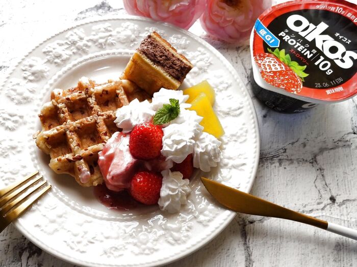 【オイコスヨーグルト(ストロベリー)低GI活用術】ササっと作ってお家カフェしない?